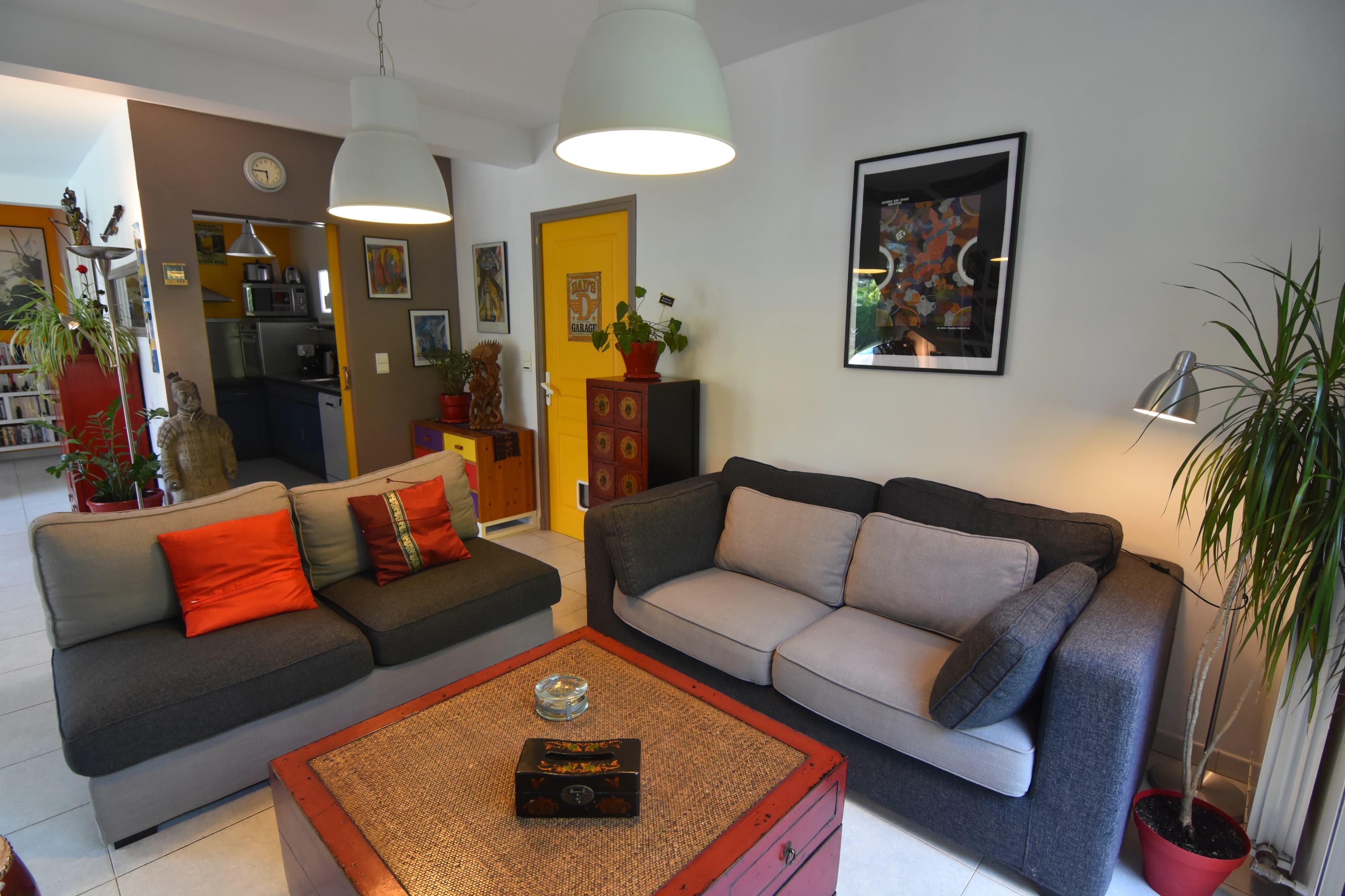 Présentation de l'intérieur et du jardin de notre villa provençale